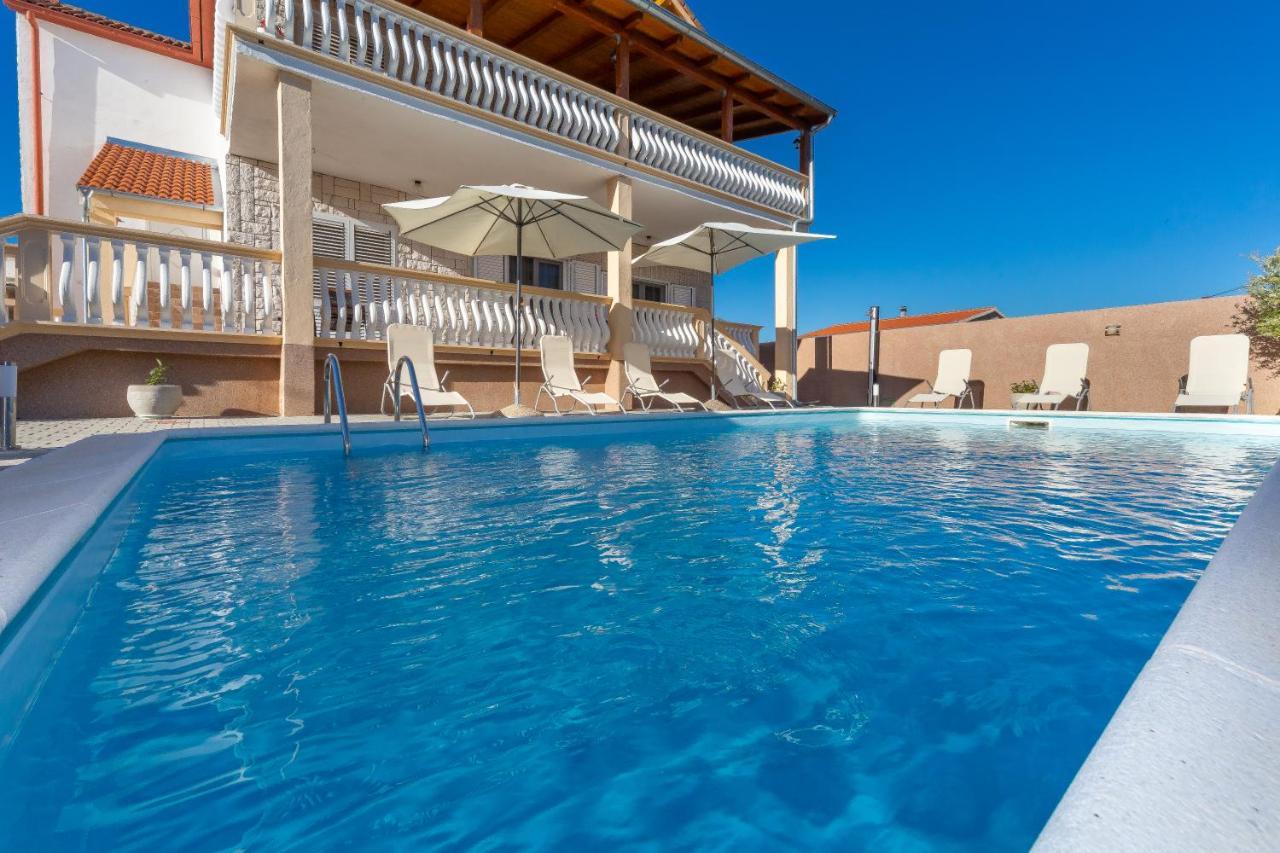 Apartmani Dada Biograd Na Moru Exterior foto