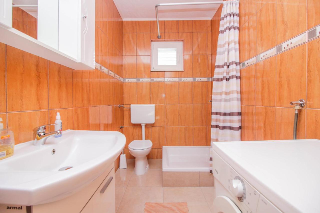 Apartmani Dada Biograd Na Moru Exterior foto